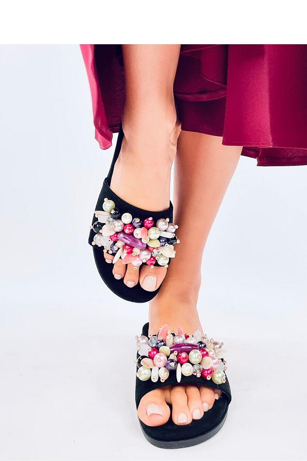 slippers model 194644 Inello
