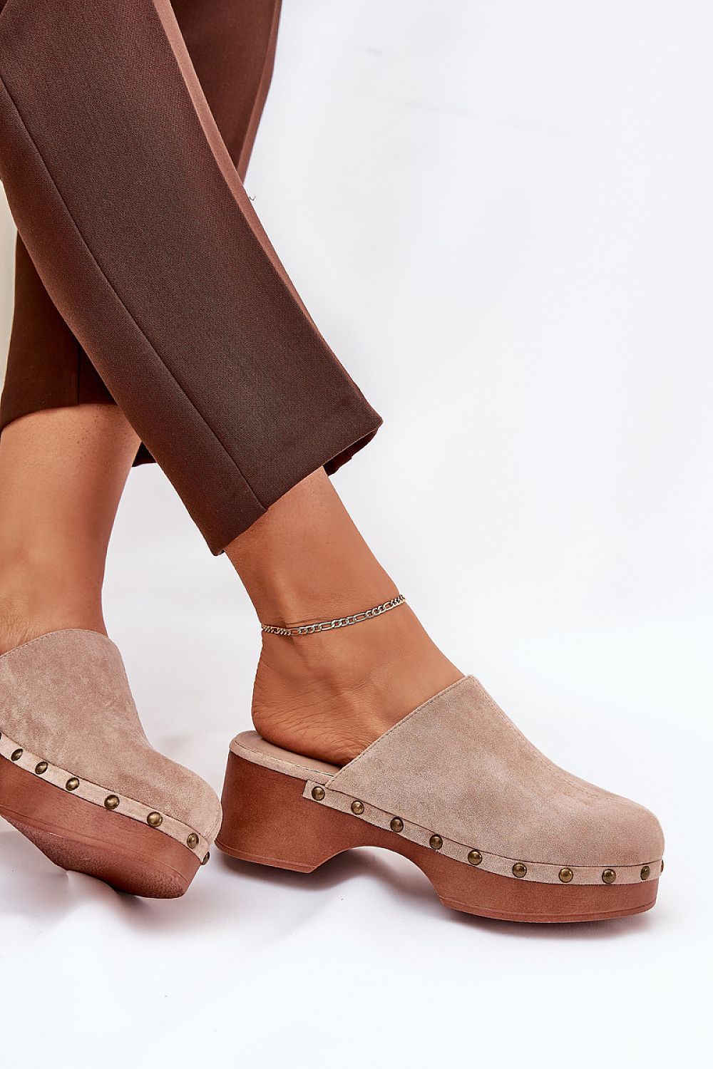 slippers model 209976 Step in style