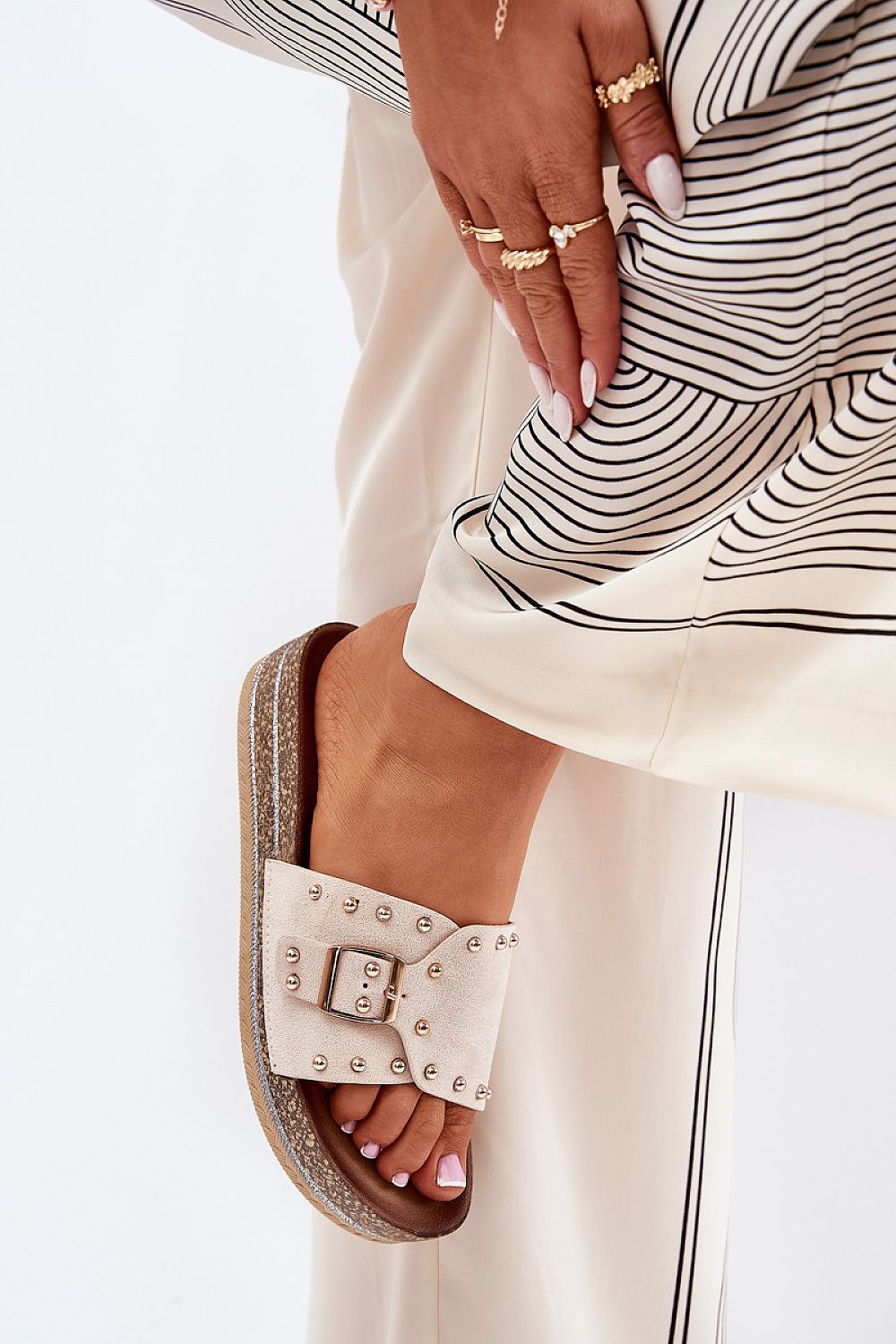 slippers model 210756 Step in style