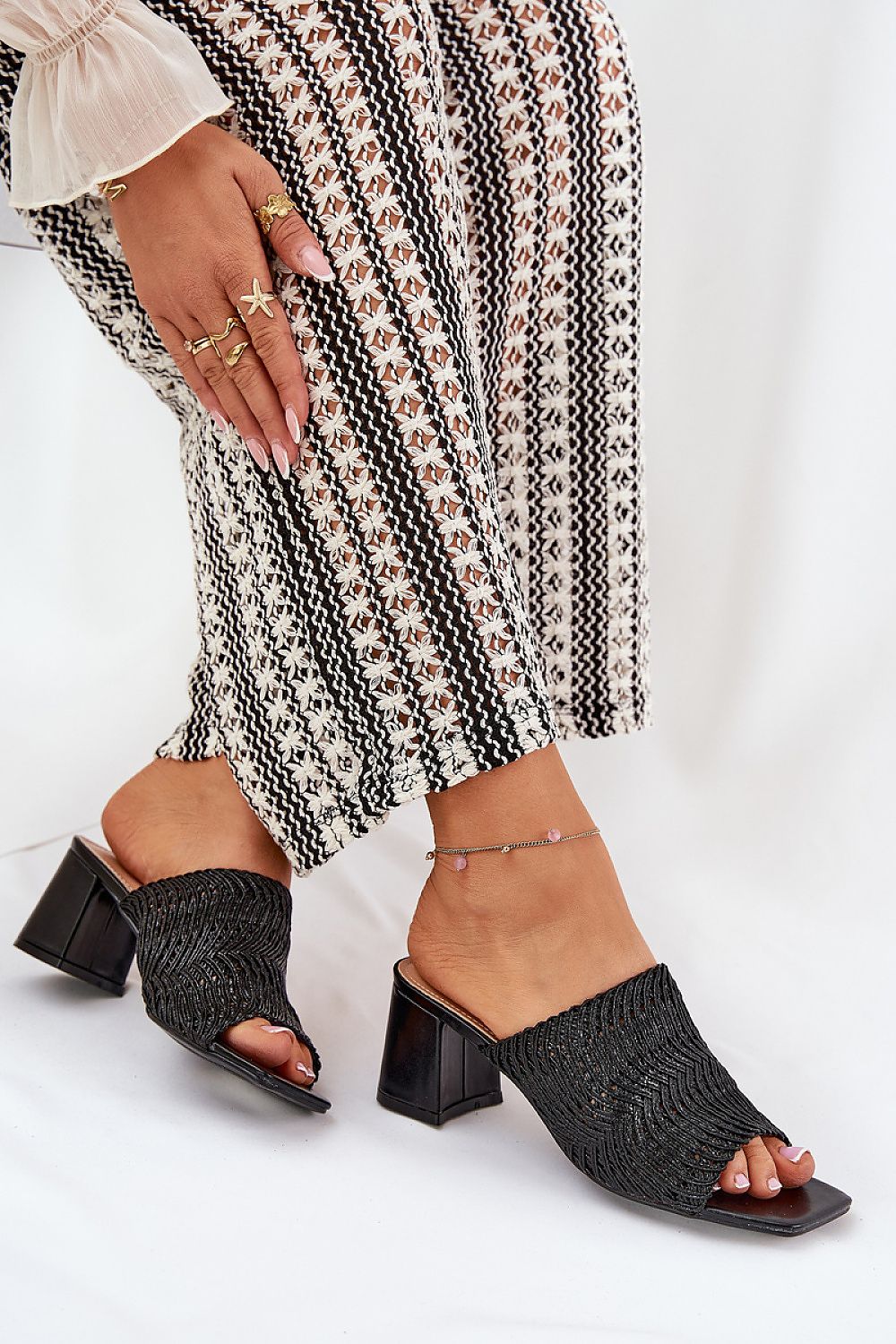 slippers model 210783 Step in style