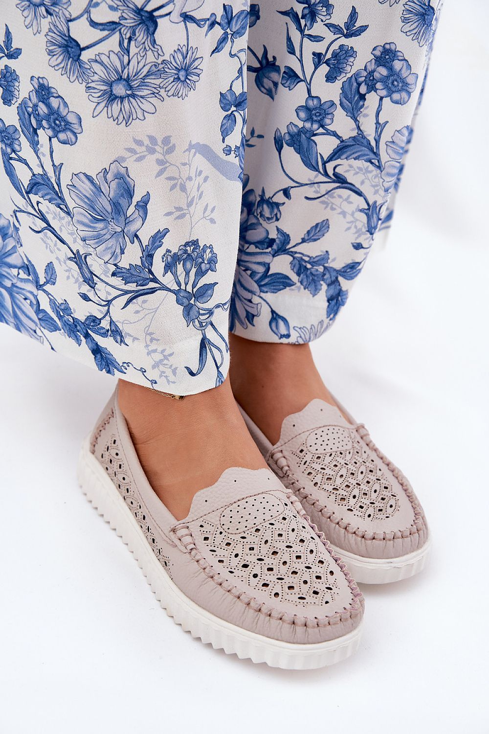 Moccassins model 211610 Step in style