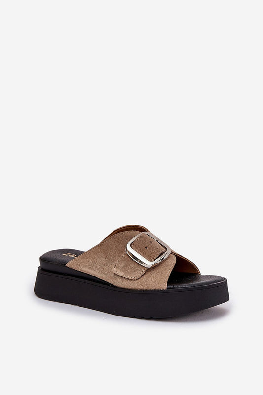 slippers model 211968 Step in style
