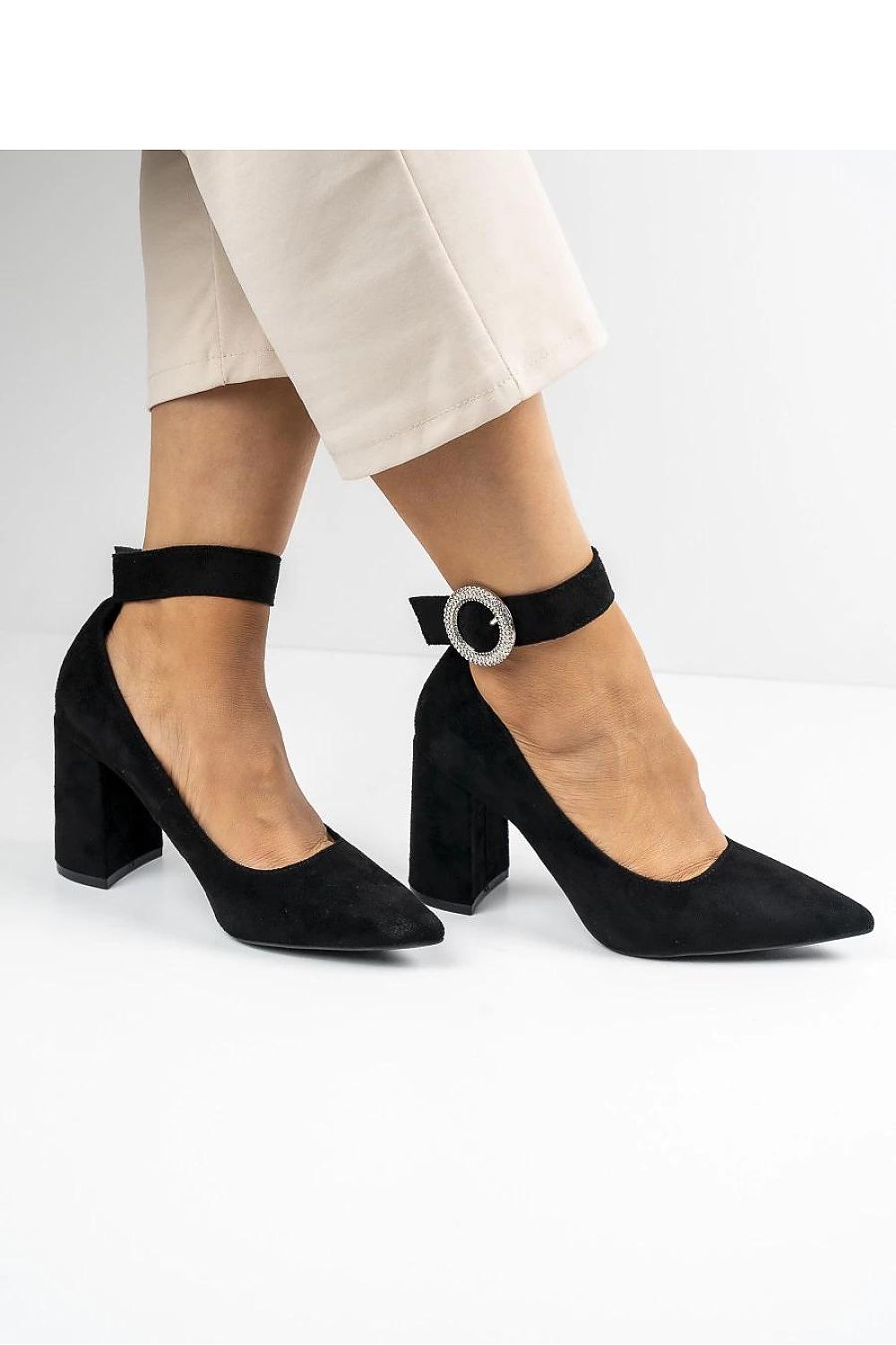 Pumps met dikke hak model 213144 Inello