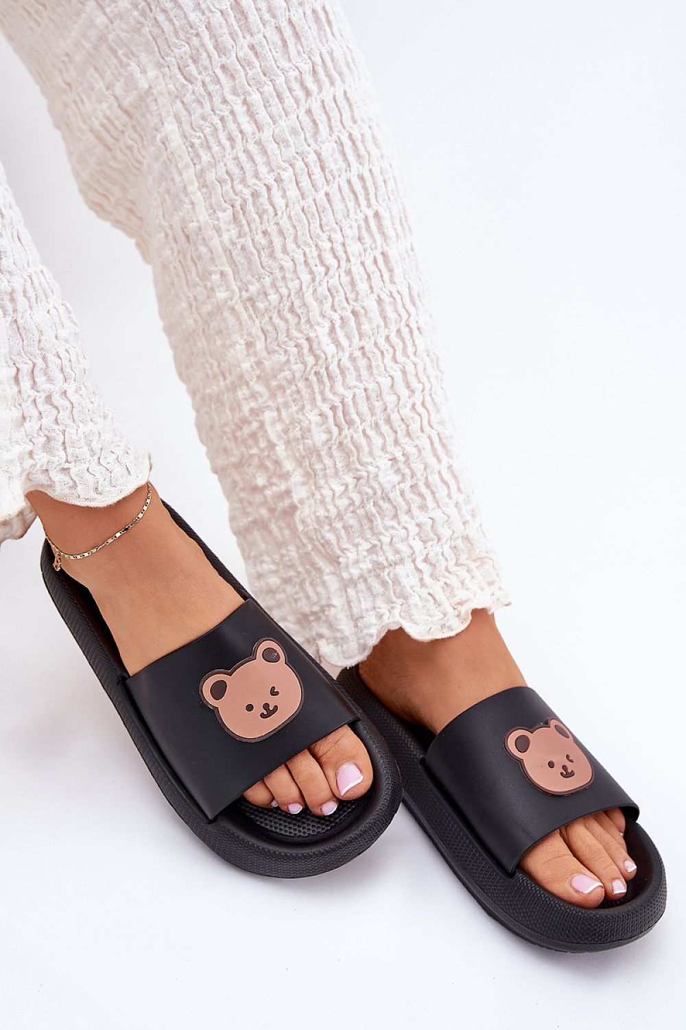 slippers model 215751 Step in style