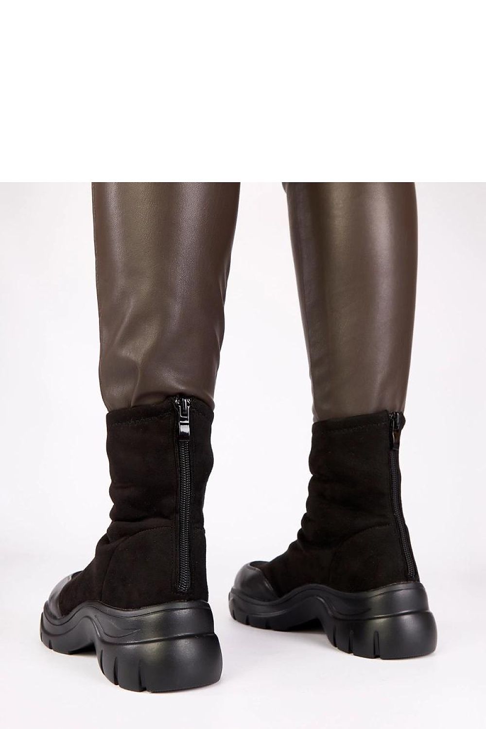 Laarsjes model 221672 Solea