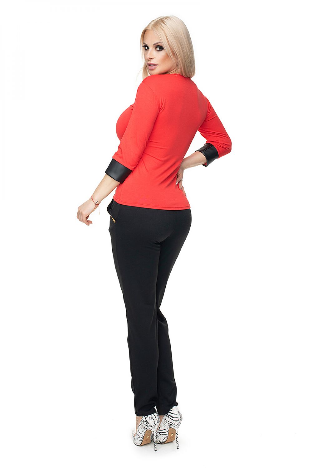 blouse model 131591 PeeKaBoo