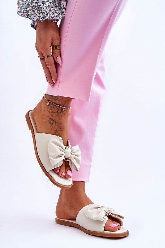 slippers model 178341 Step in style
