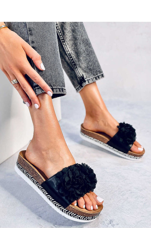 slippers model 180579 Inello