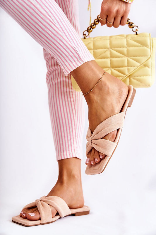 slippers model 180991 Step in style