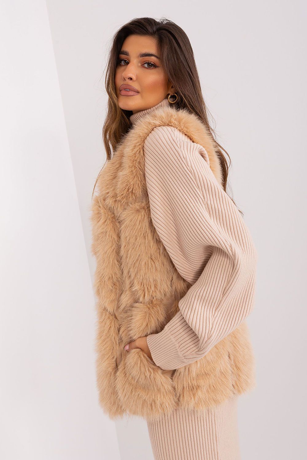  vest model 187529 AT 