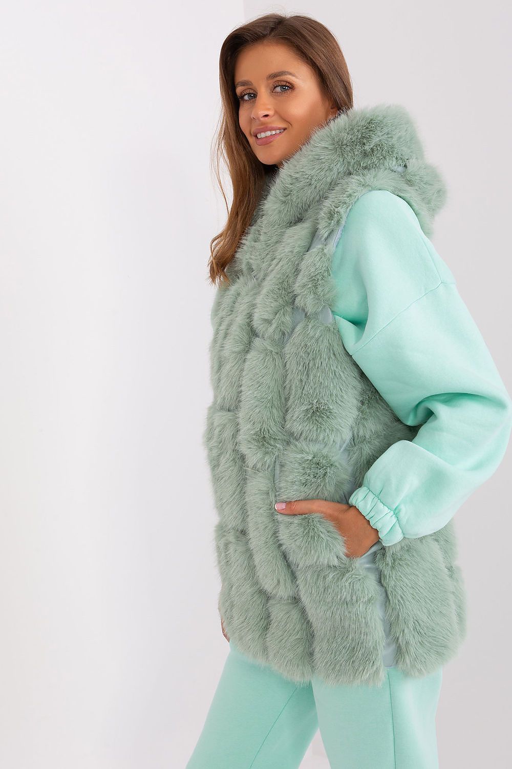  vest model 187592 AT 