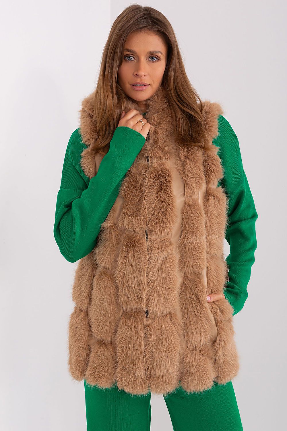  vest model 187593 AT 