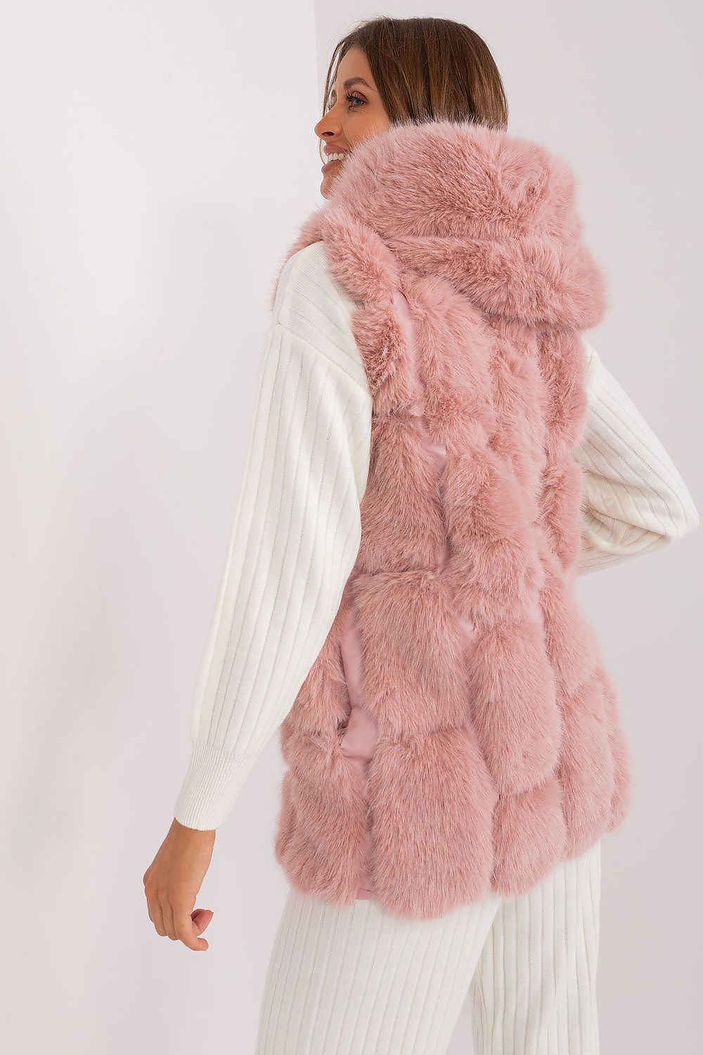 vest model 187594 AT 