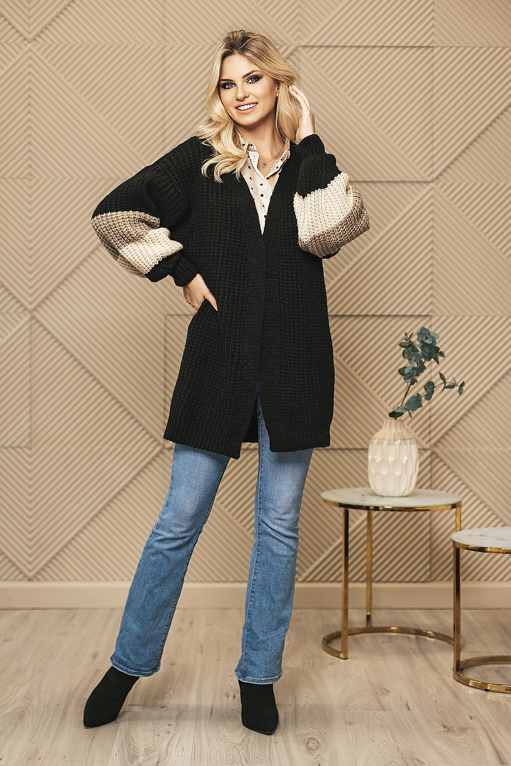  cardigan model 188774 PeeKaBoo 