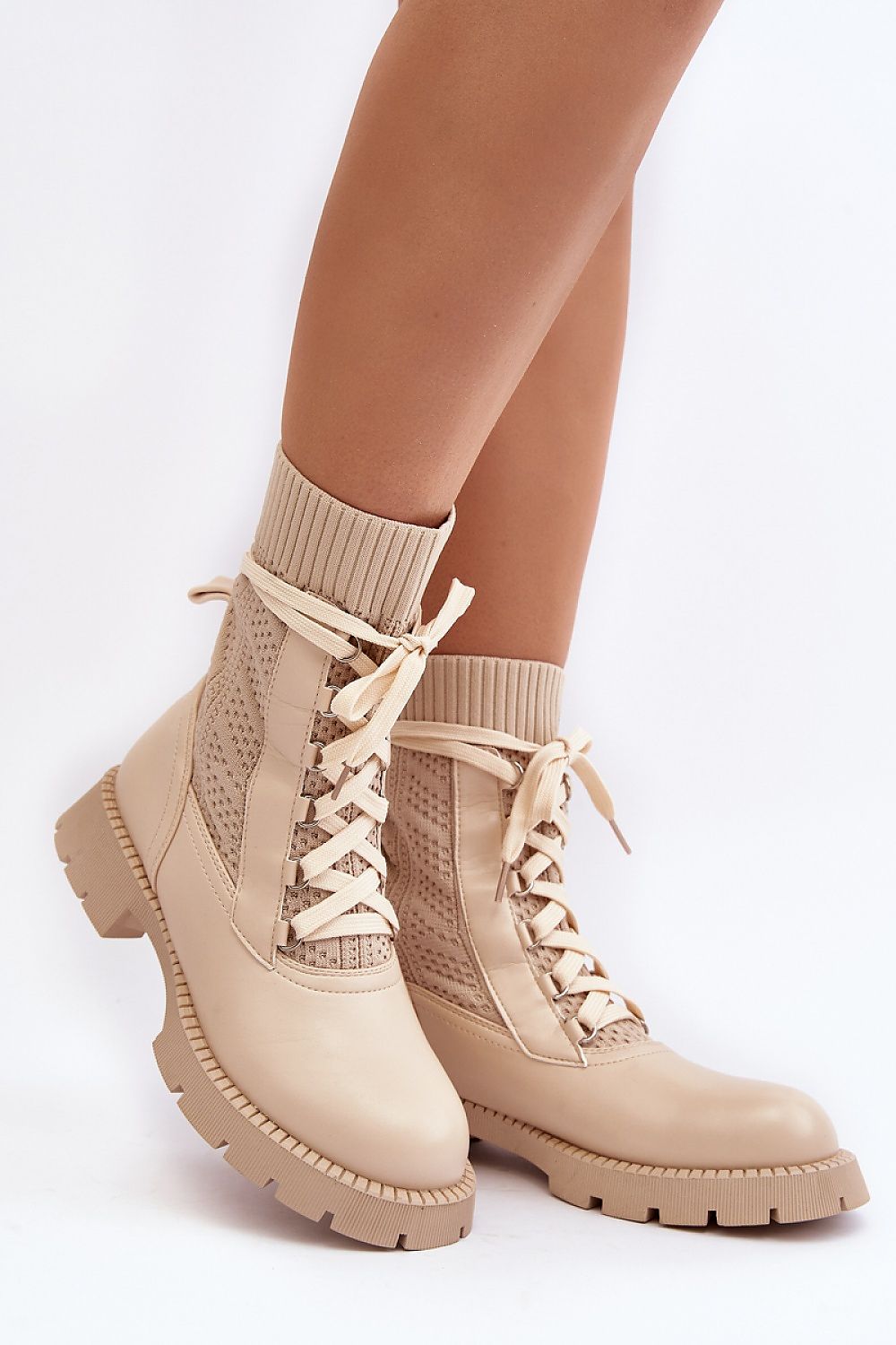  Laarsjes model 189857 Step in style 