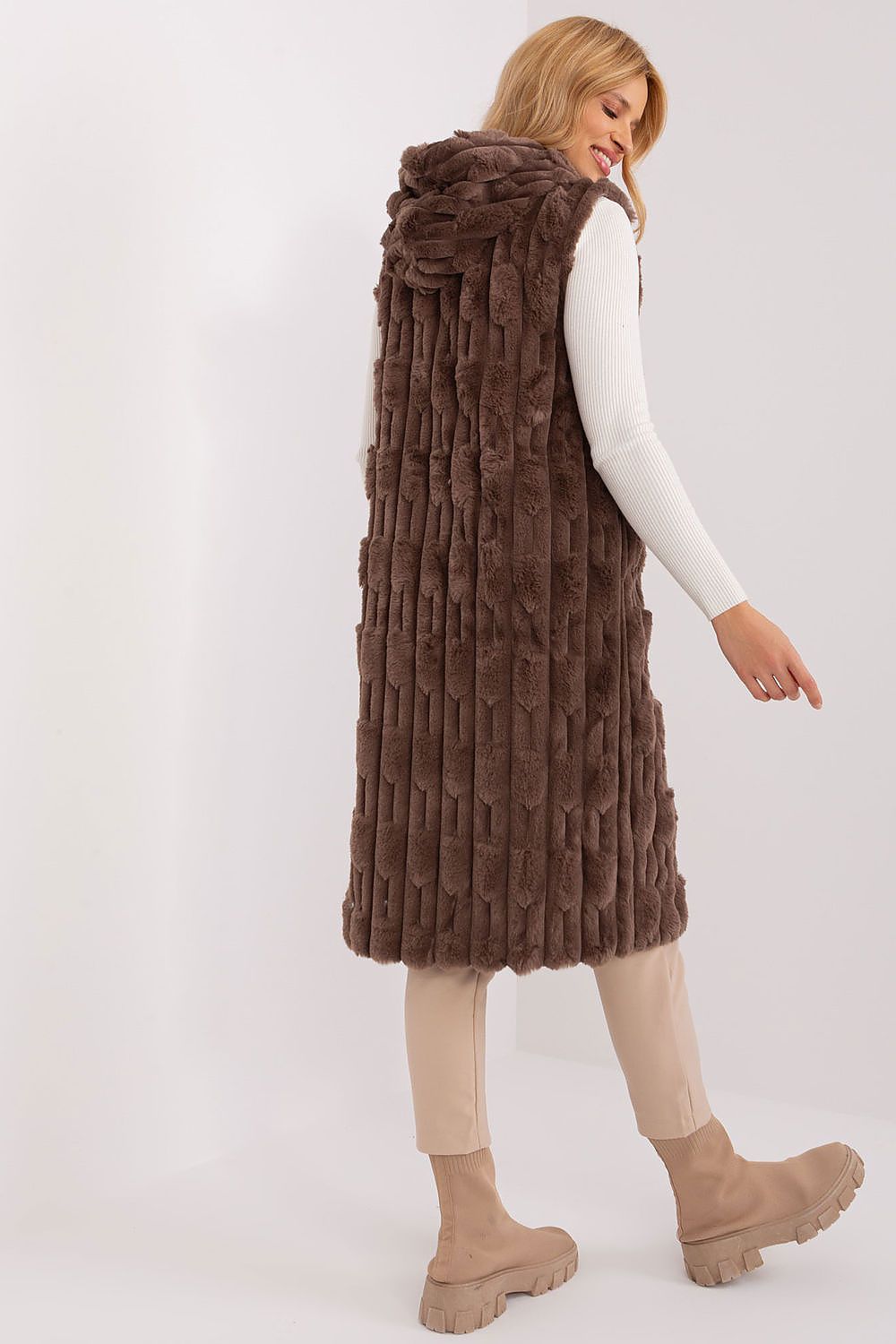  vest model 190868 AT 