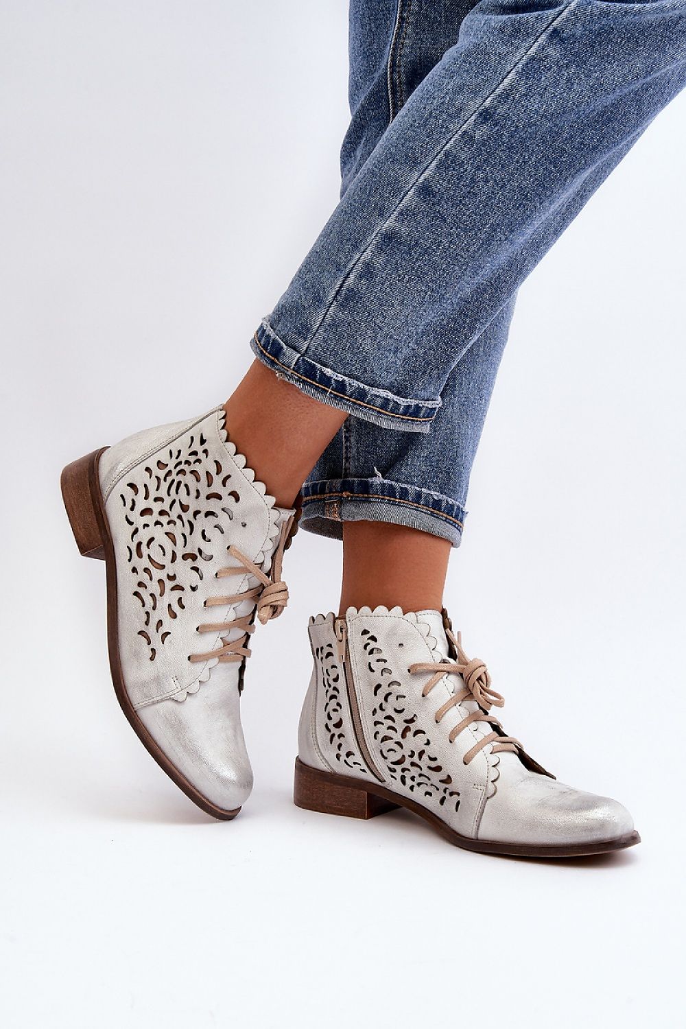  Laarsjes model 191868 Step in style 