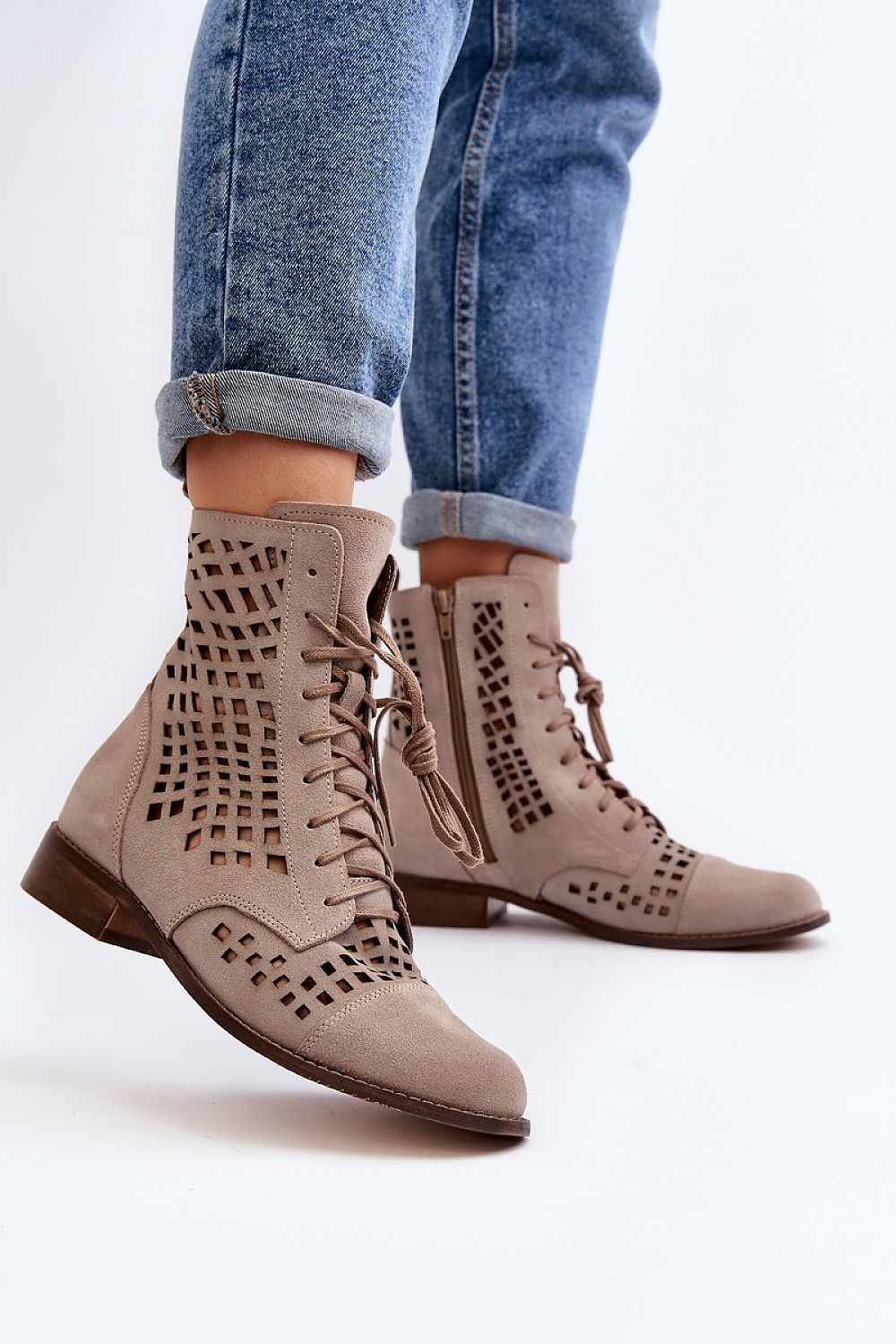 Laarsjes model 193146 Step in style 