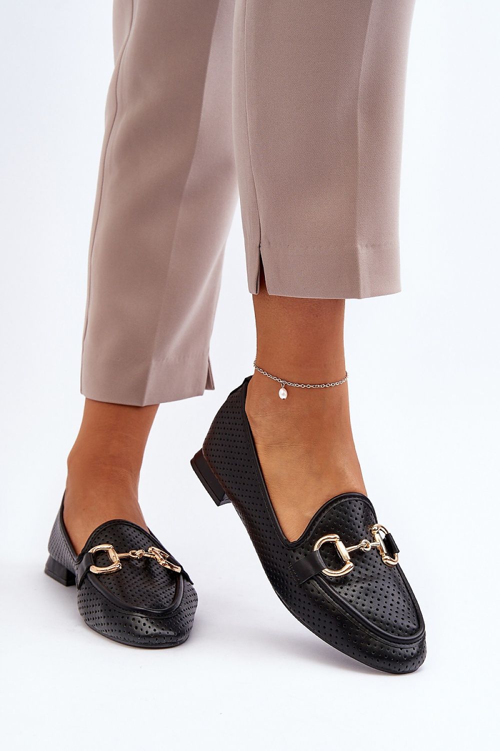  Moccassins model 194165 Step in style 