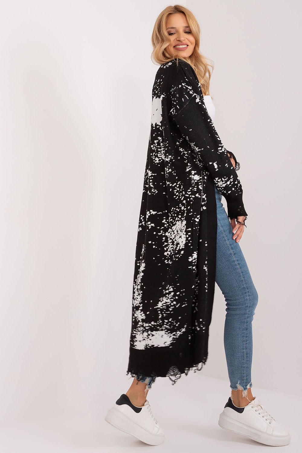  cardigan model 194216 Badu 