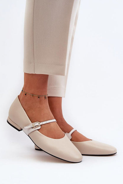  Ballerina\'s model 195739 Step in style 
