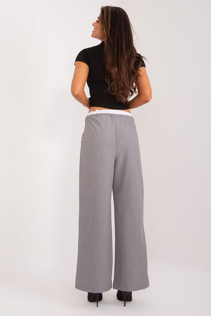  Damesbroek model 196172 Italy Moda 