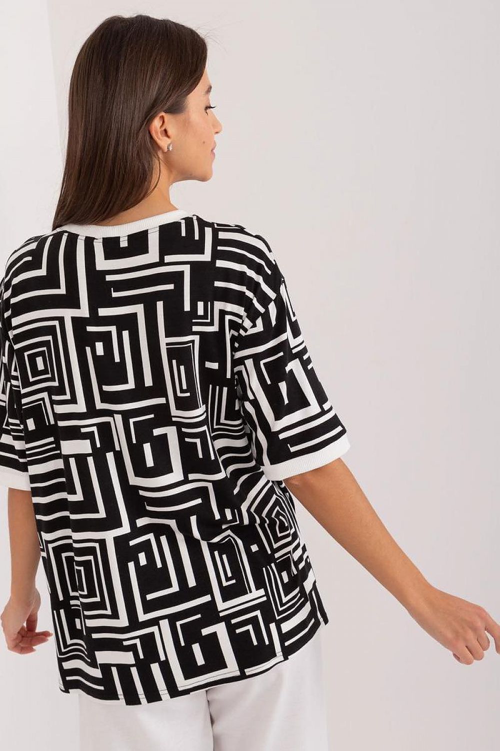  blouse model 197738 Lakerta 