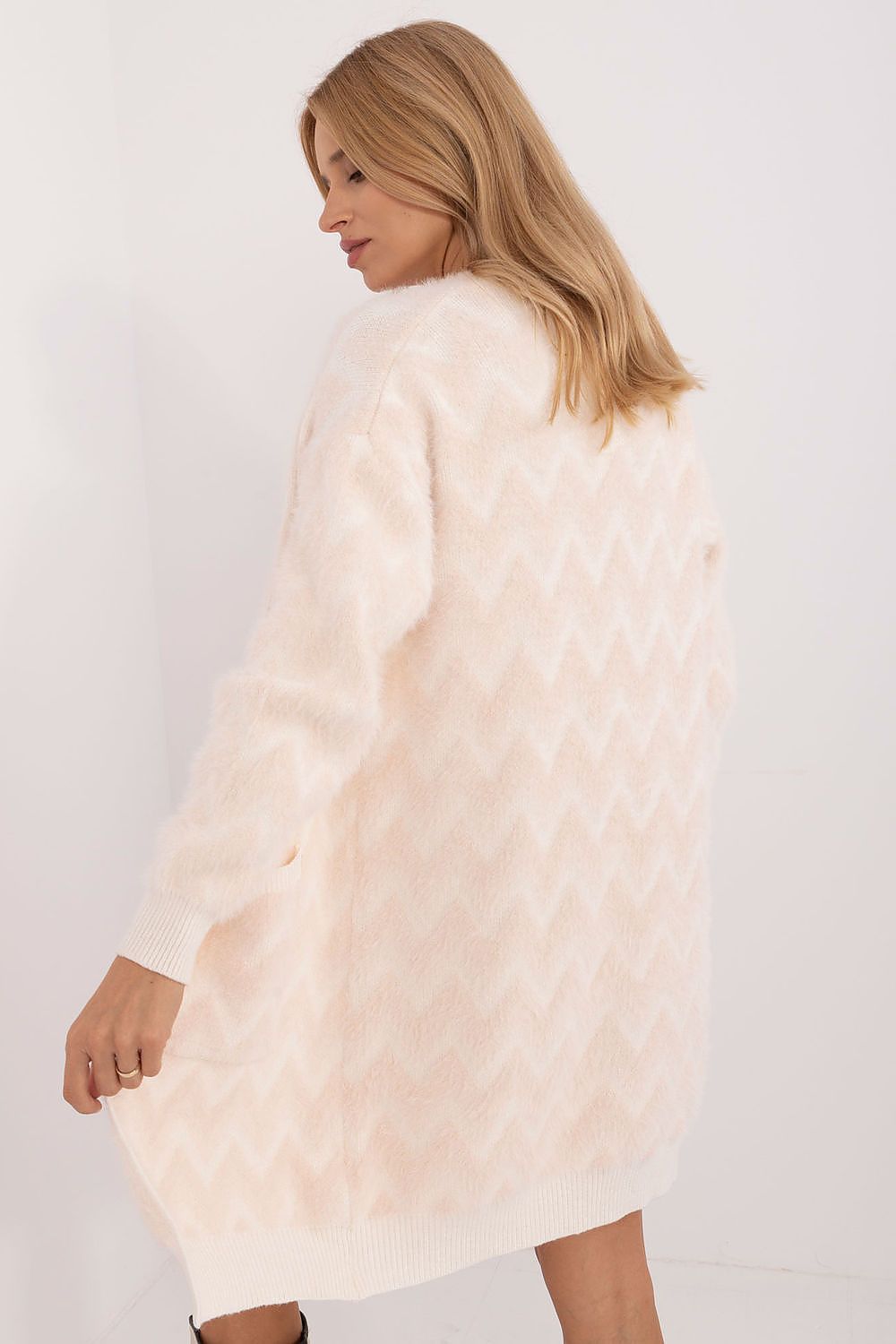  cardigan model 199546 AT 