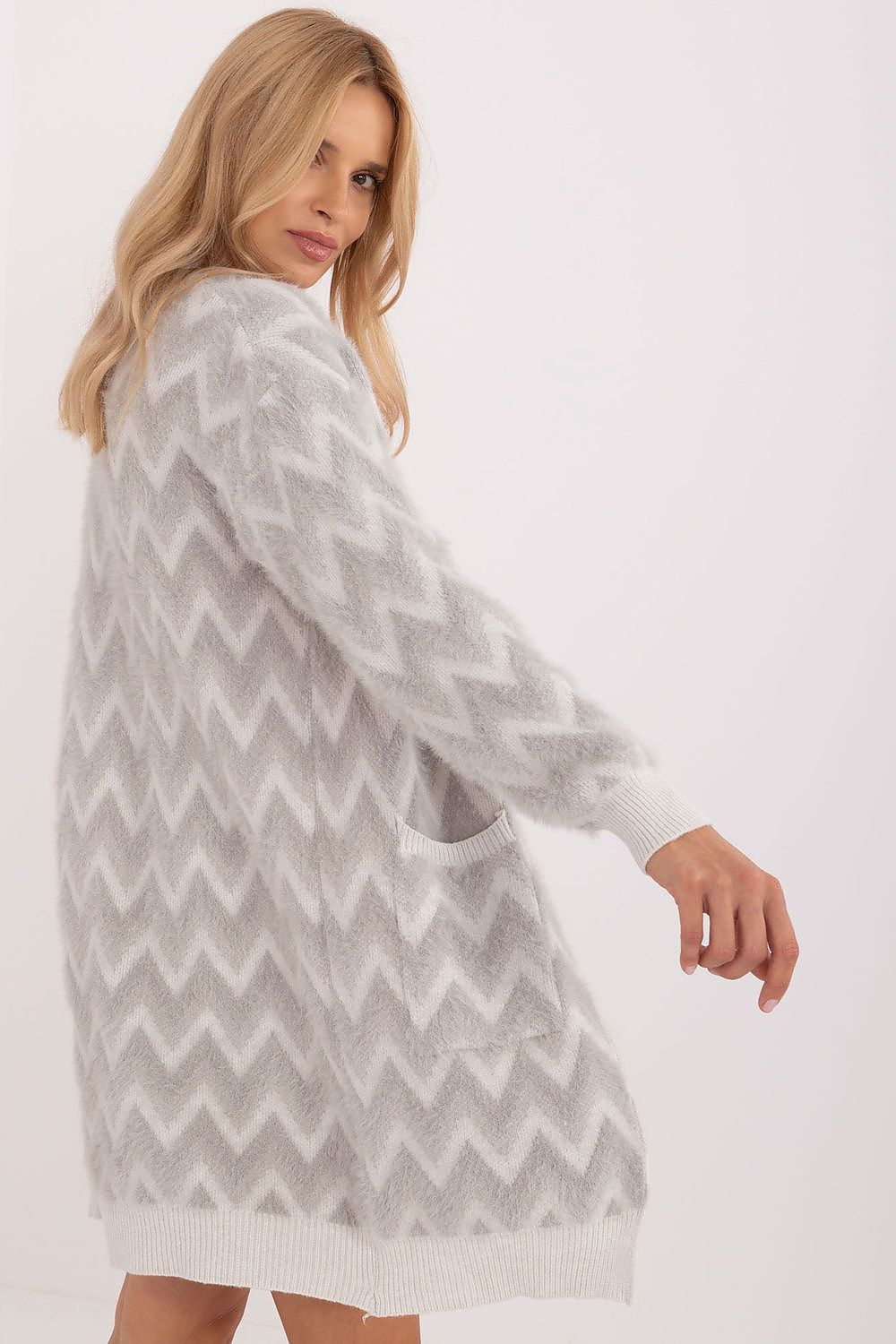  cardigan model 199548 AT 