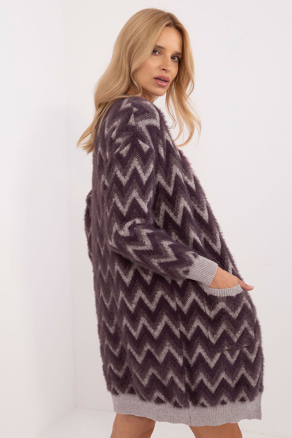  cardigan model 199549 AT 
