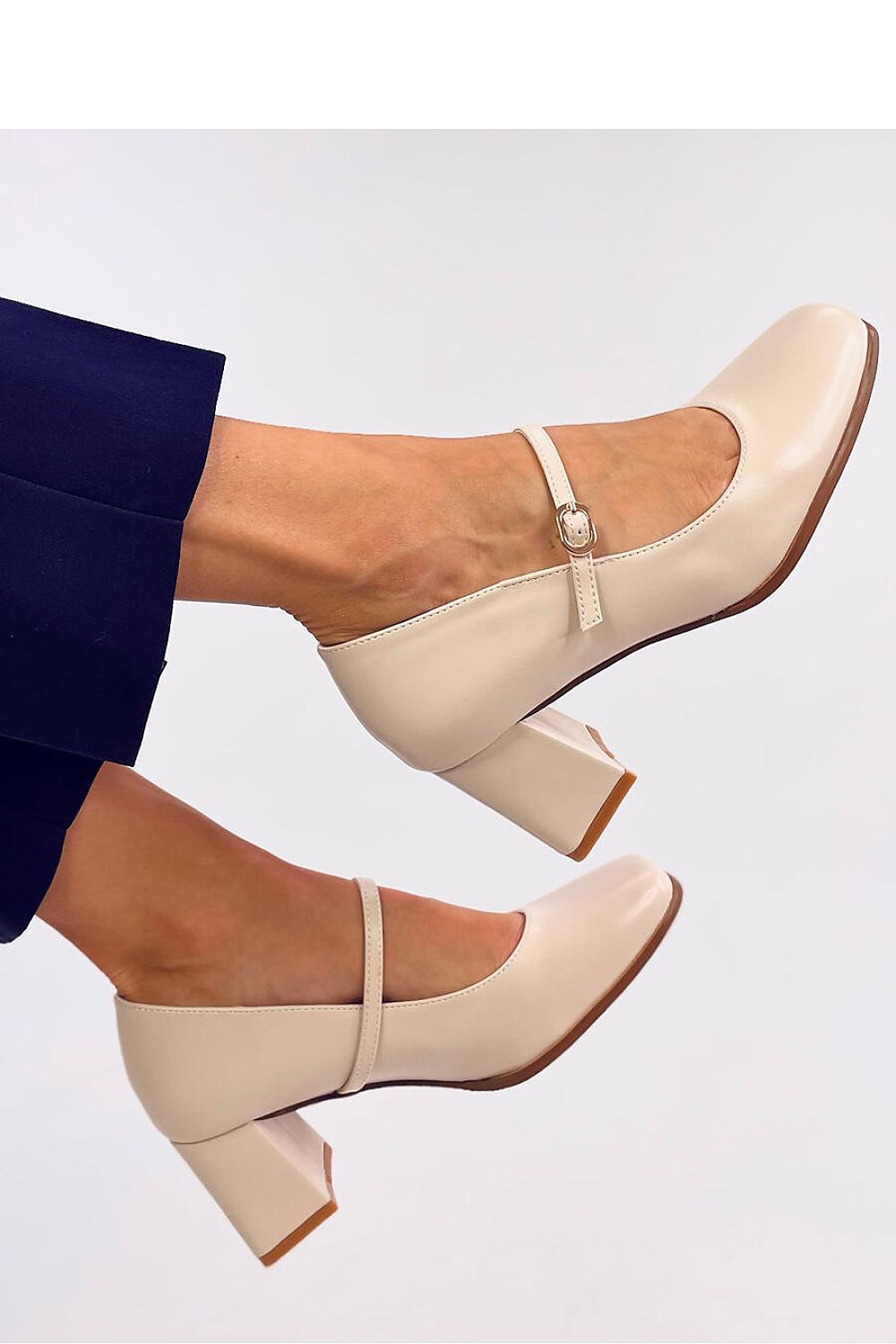  Pumps met dikke hak model 200653 Inello 