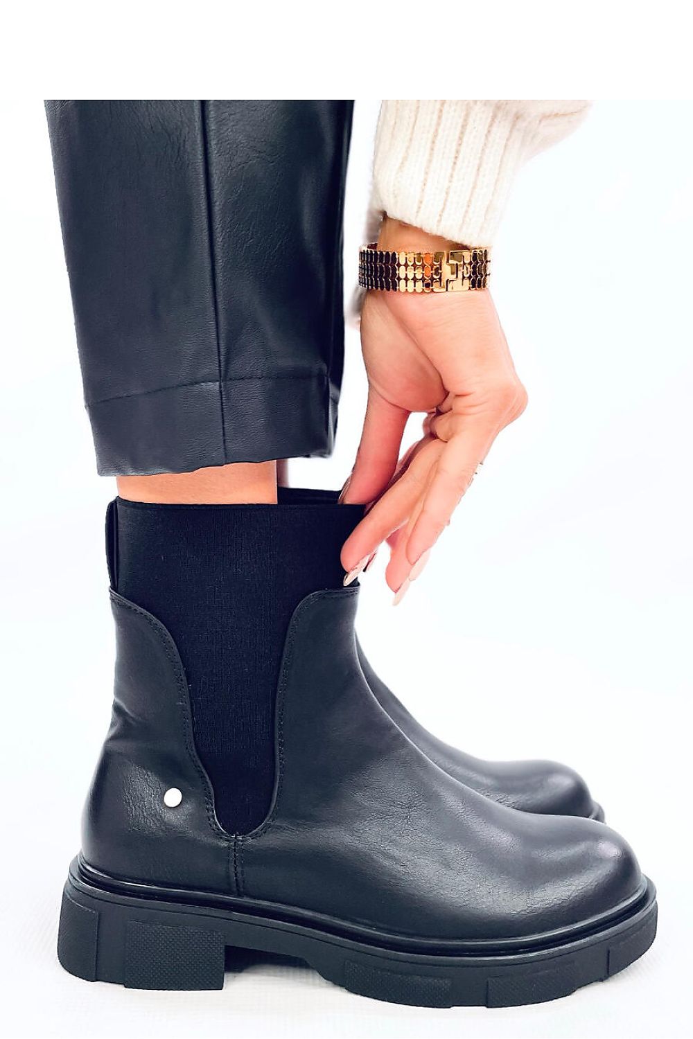  Chelsea boots model 201156 Inello 