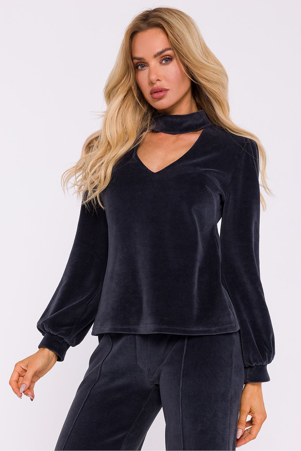  blouse model 201653 Moe 