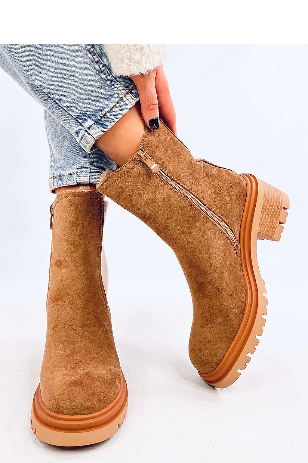  Chelsea boots model 201937 Inello 