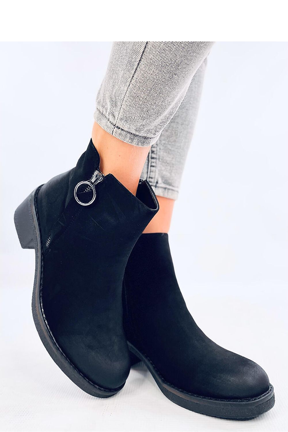  Laarsjes met hoge hak model 201972 Inello 