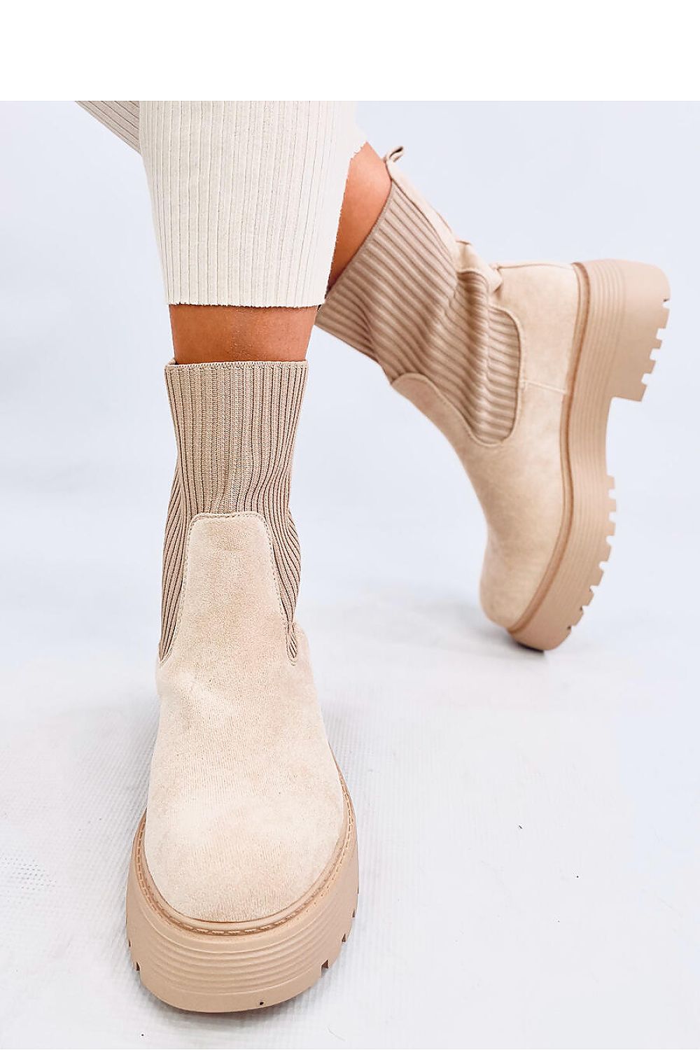  Laarsjes model 201979 Inello 