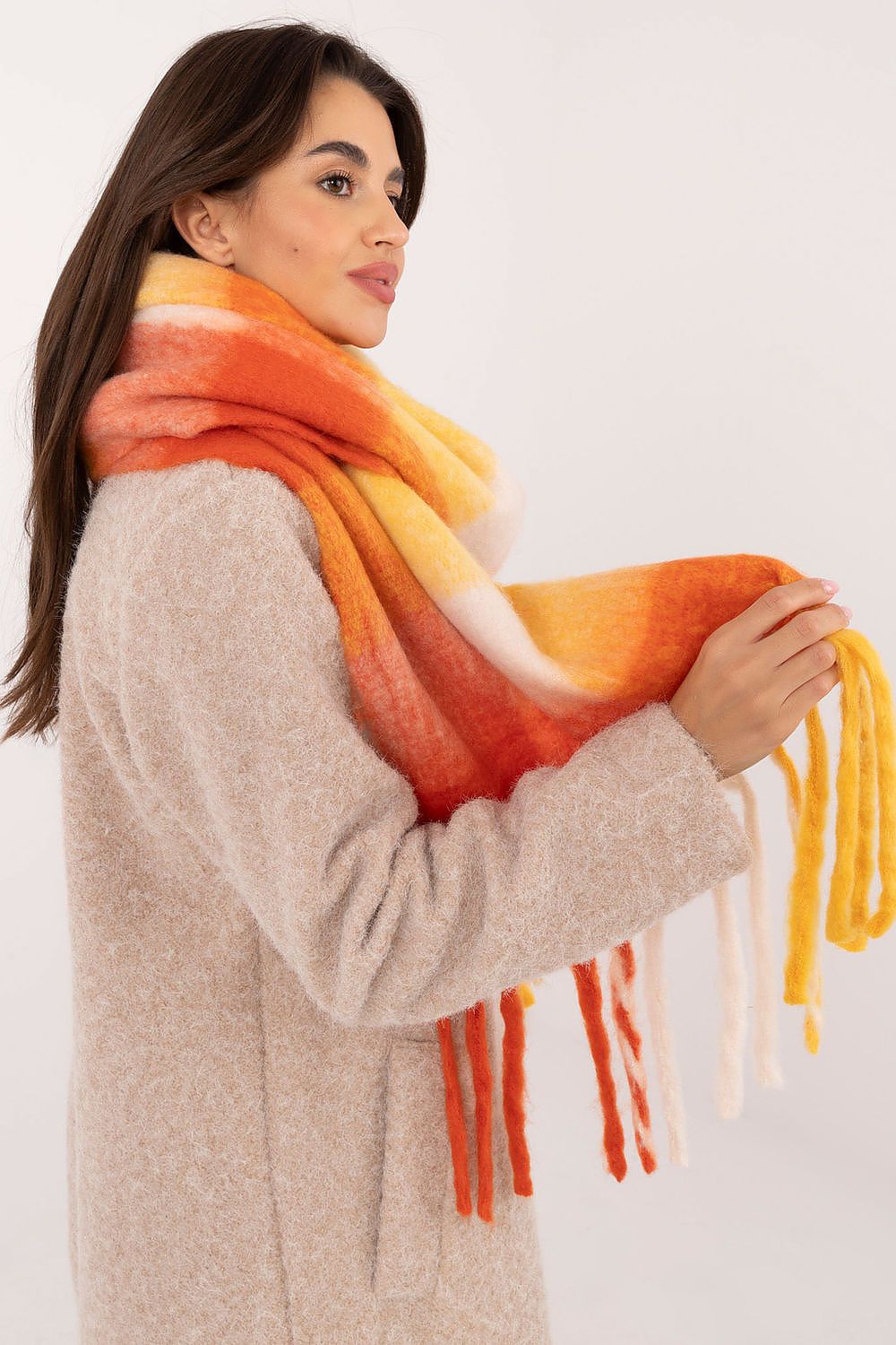  sjaal model 203175 AT 