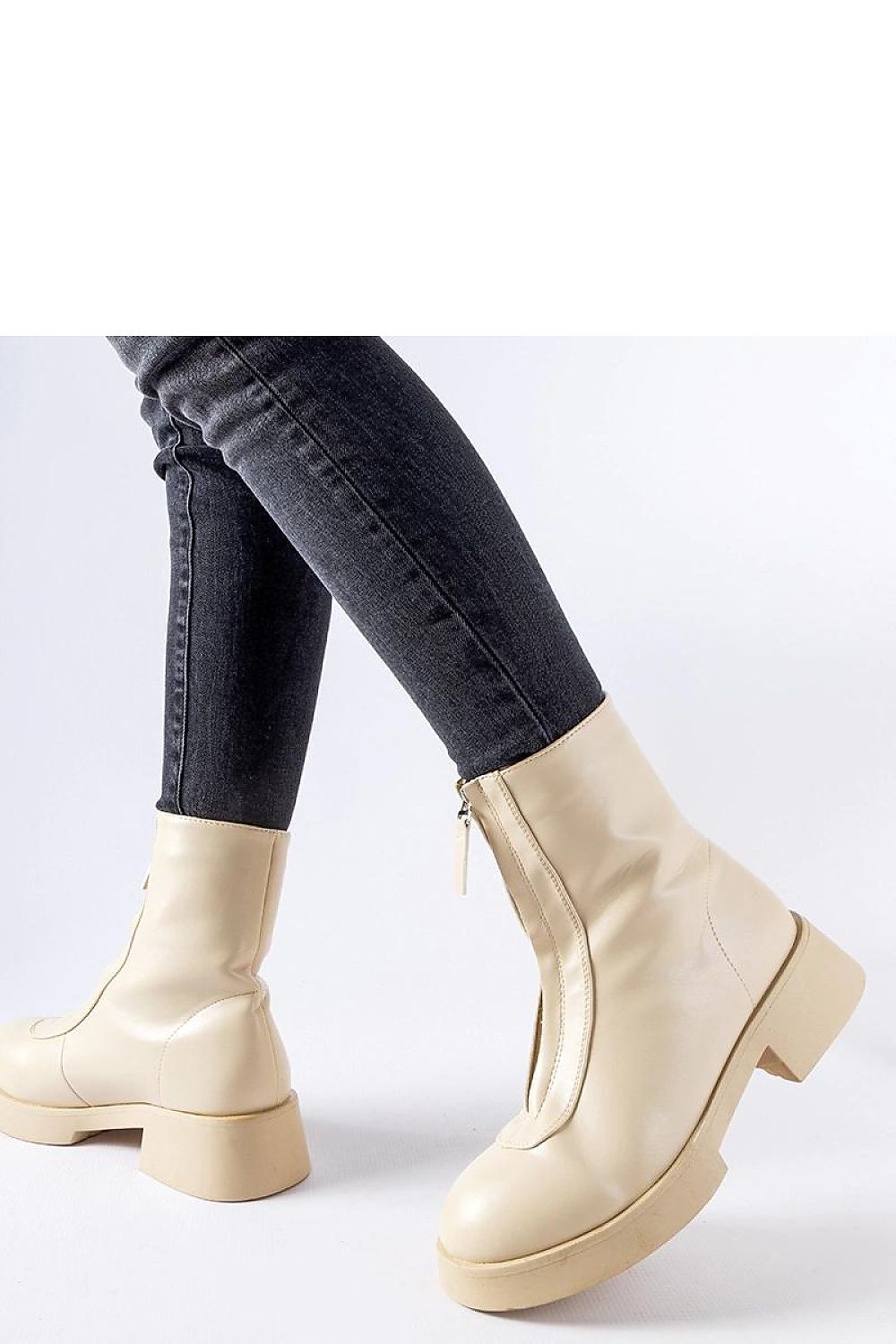  Laarsjes model 204533 Solea 