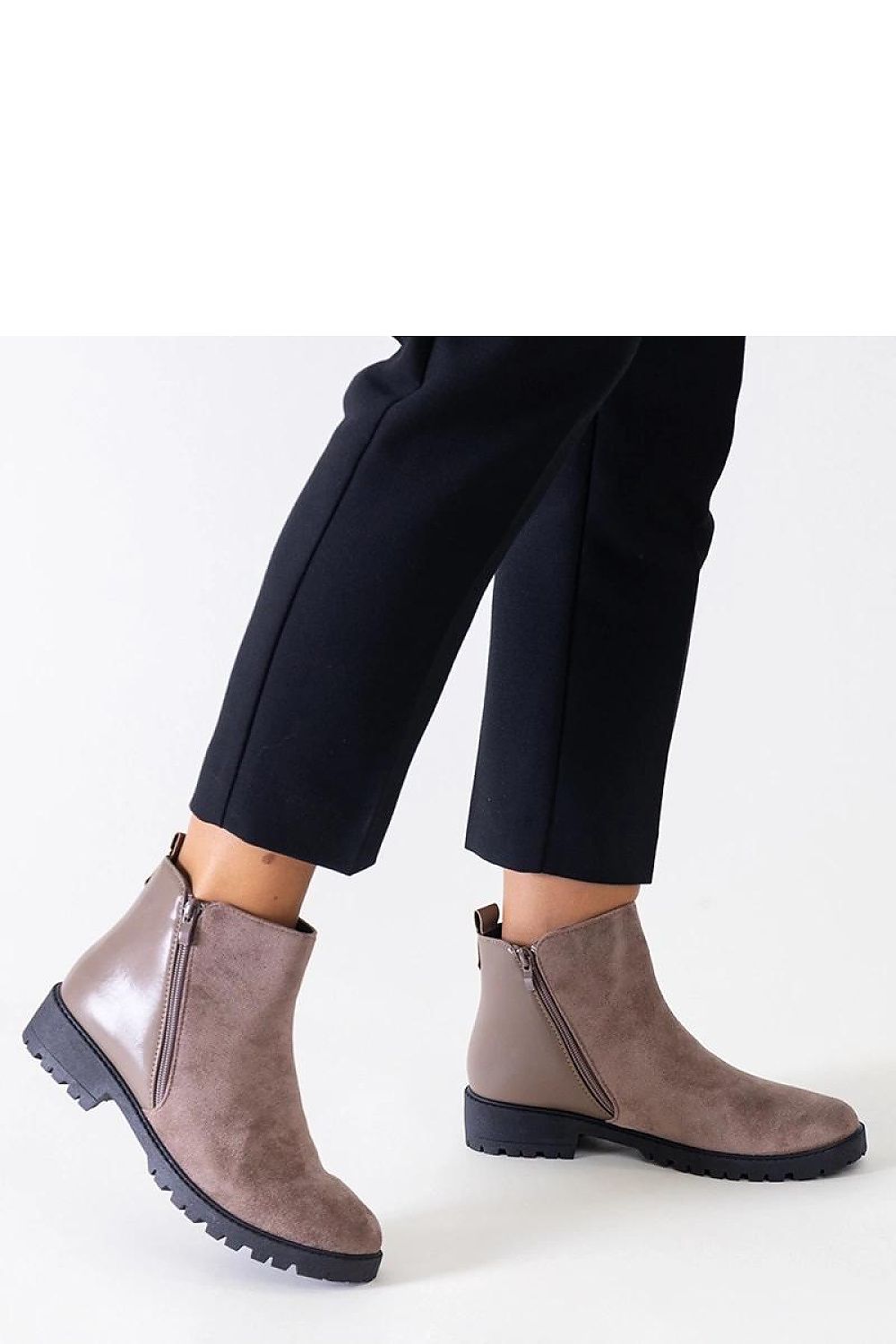  Laarsjes model 204573 Solea 