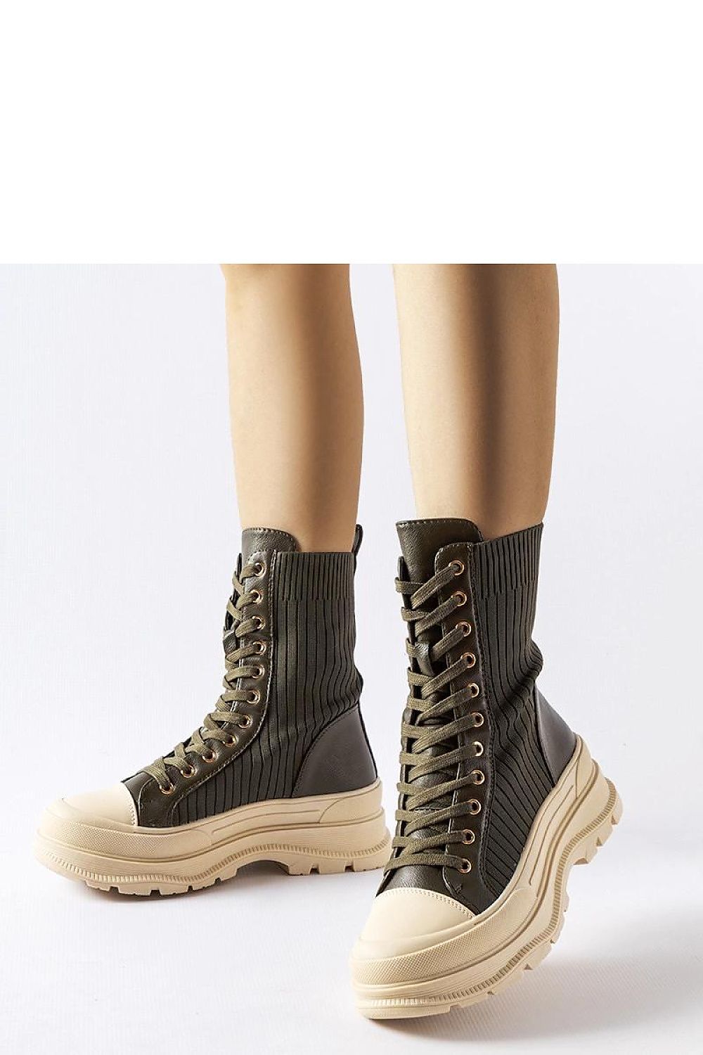 Laarsjes model 204595 Solea 