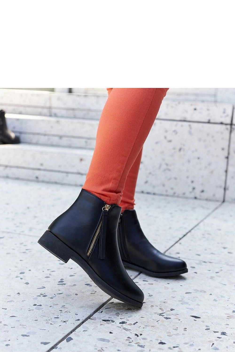  Laarsjes model 204611 Solea 