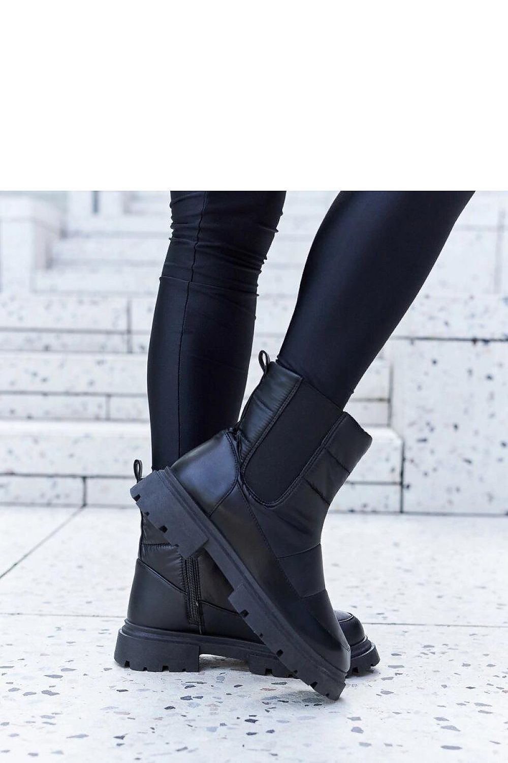  Laarsjes model 204612 Solea 