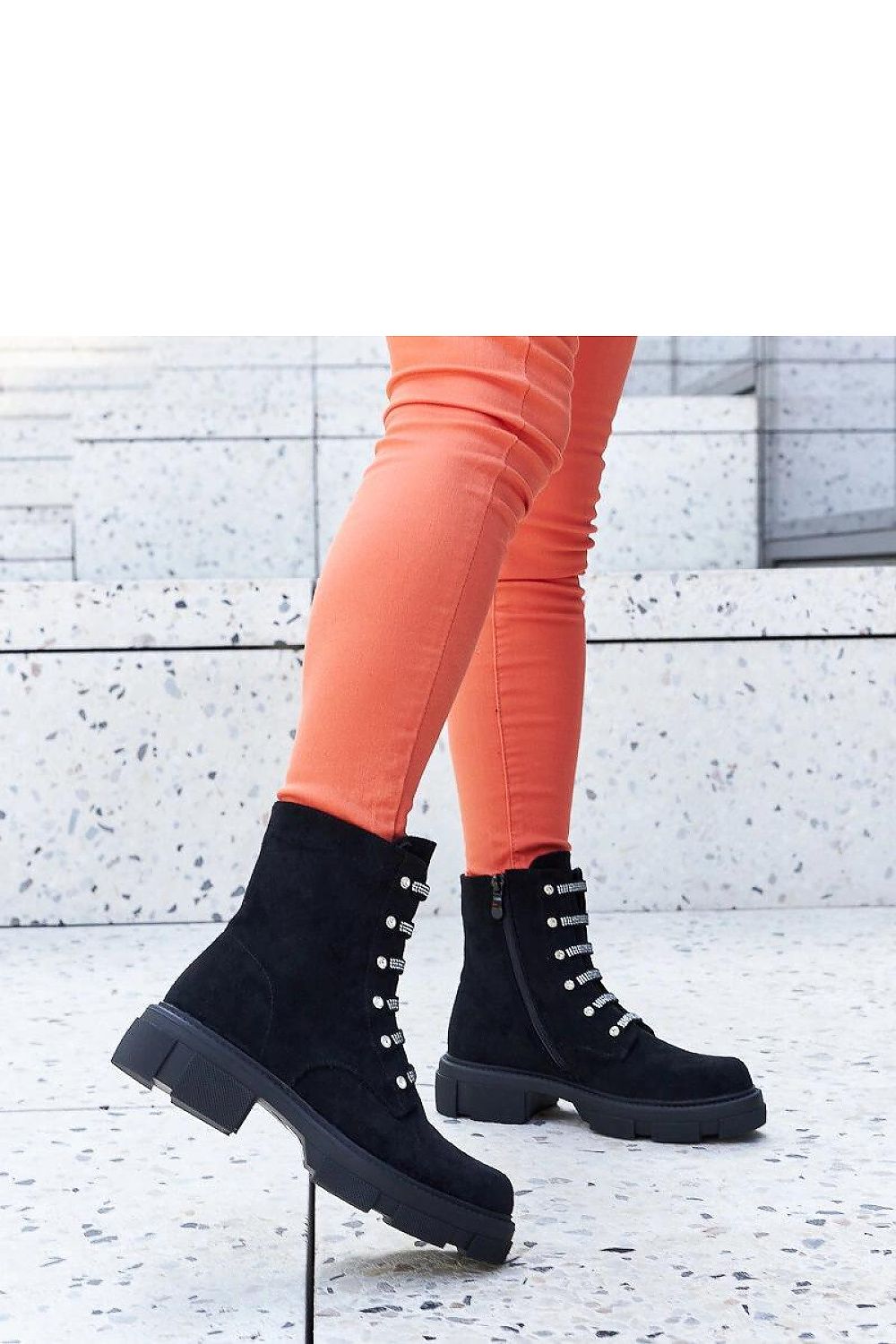  Laarsjes model 204613 Solea 