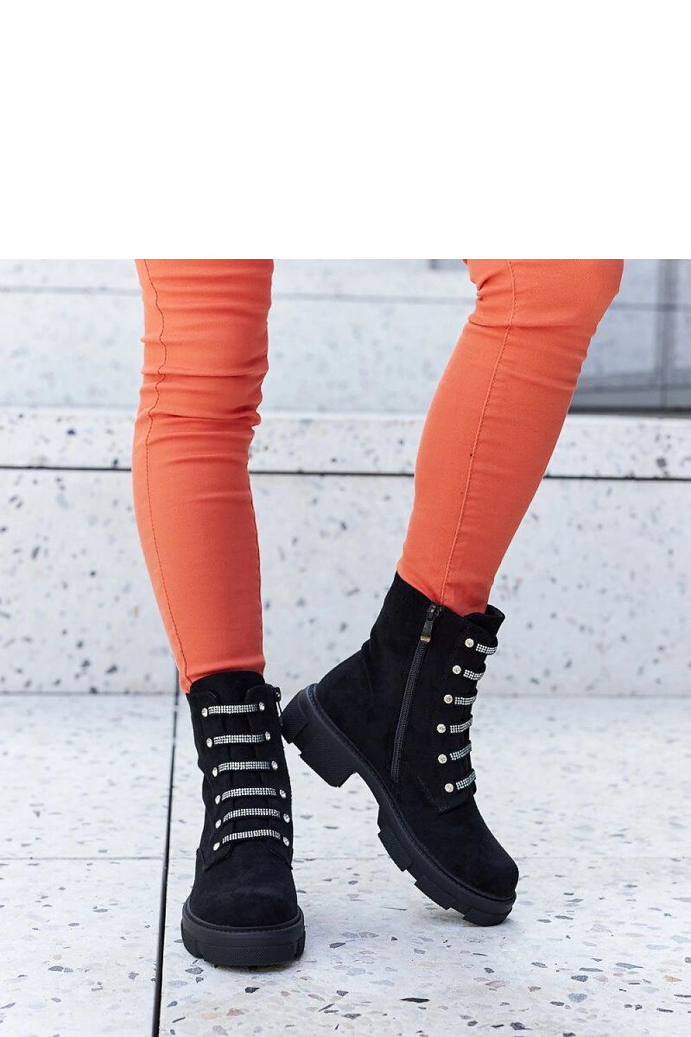  Laarsjes model 204613 Solea 