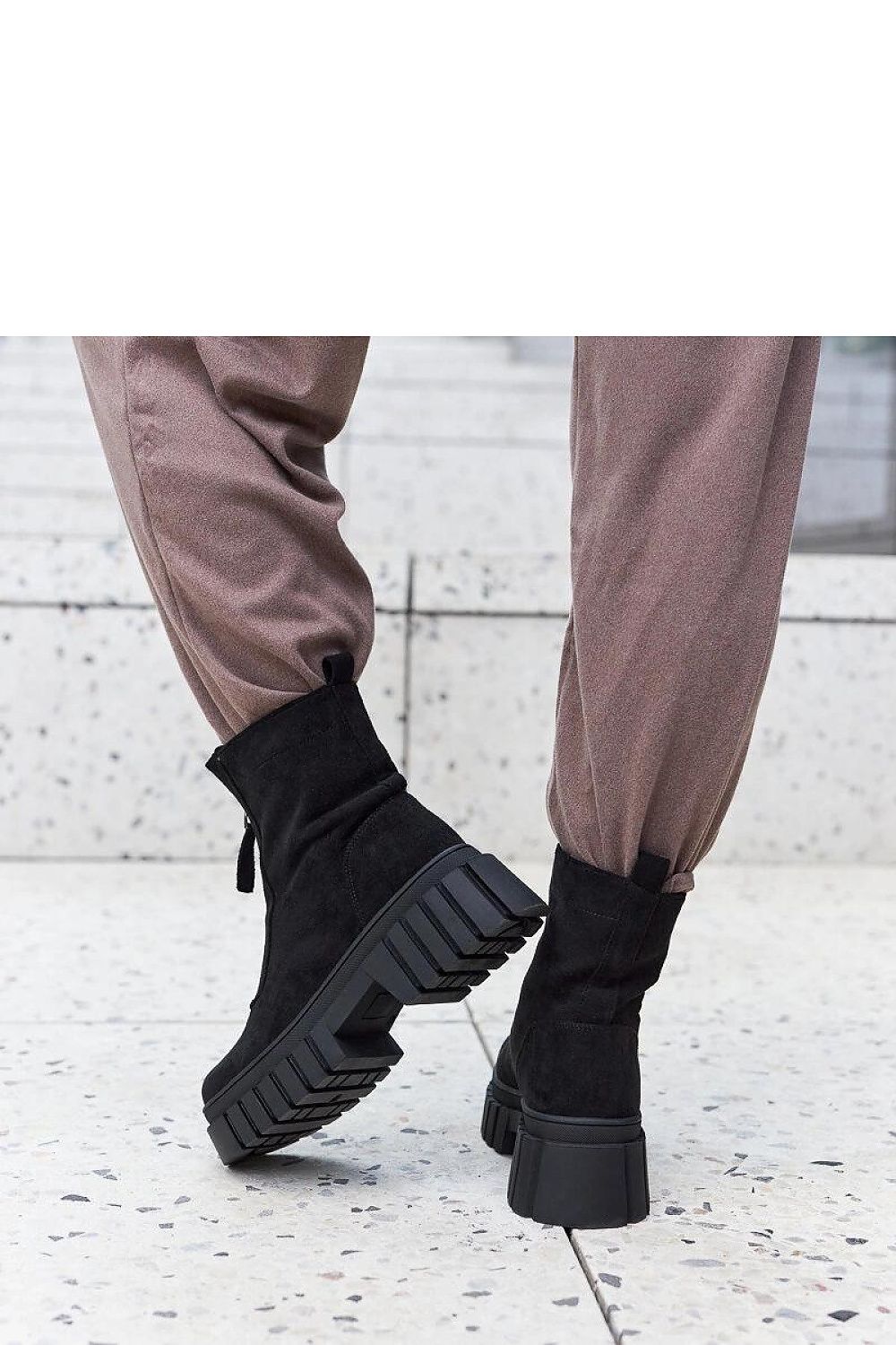  Laarsjes model 204615 Solea 