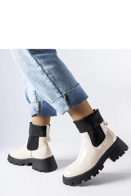  Laarsjes model 204616 Solea 