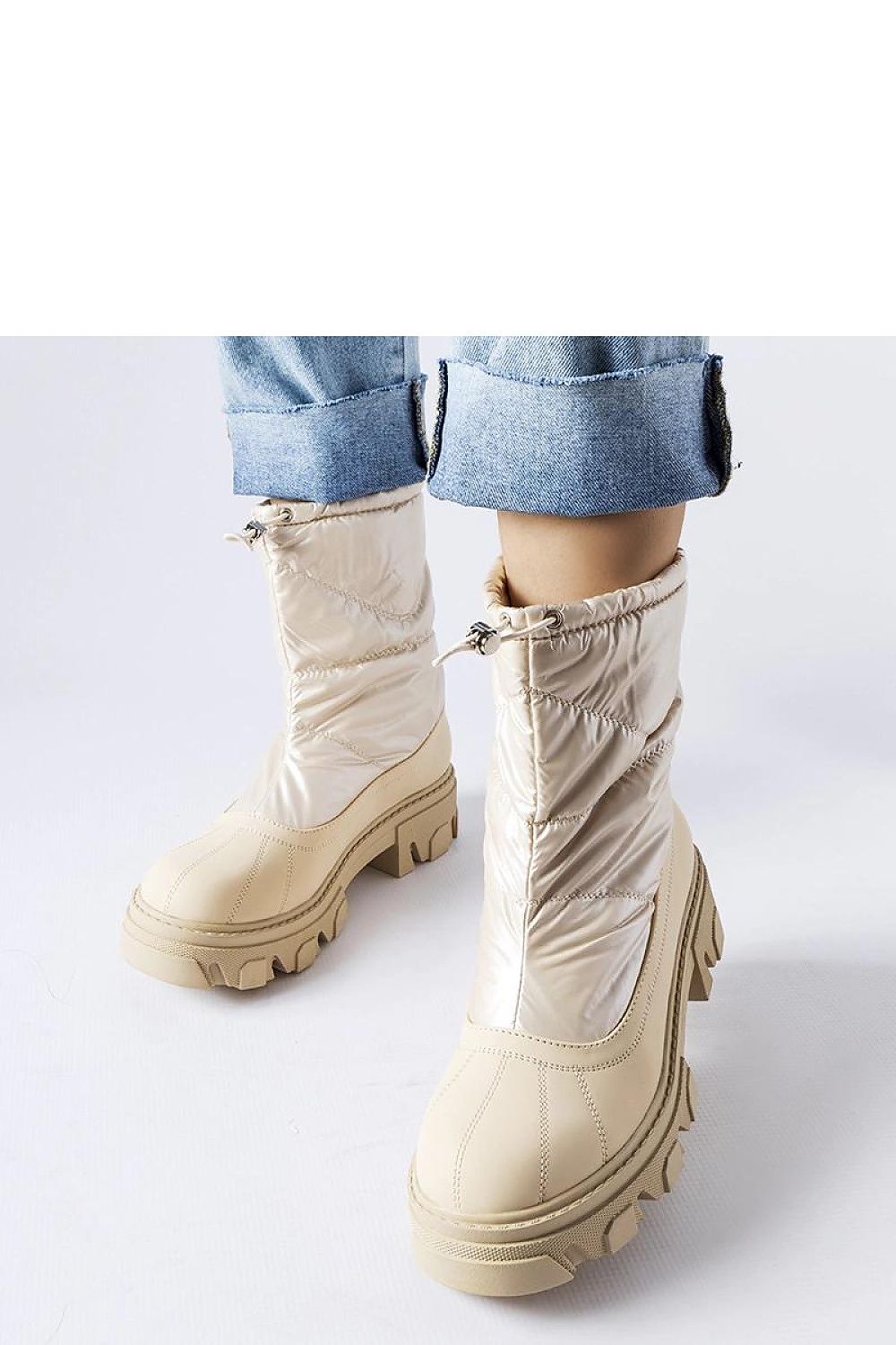  Laarsjes model 204621 Solea 