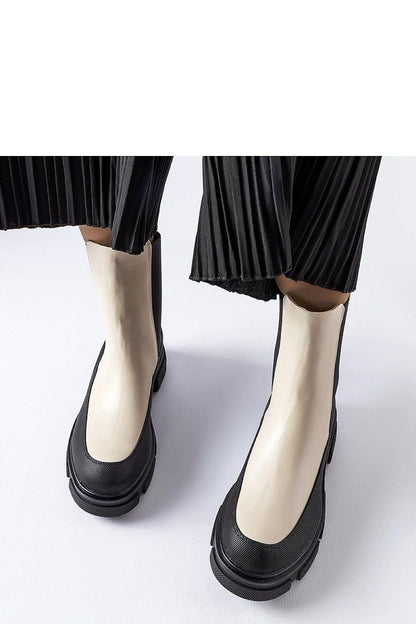  Laarsjes model 204622 Solea 