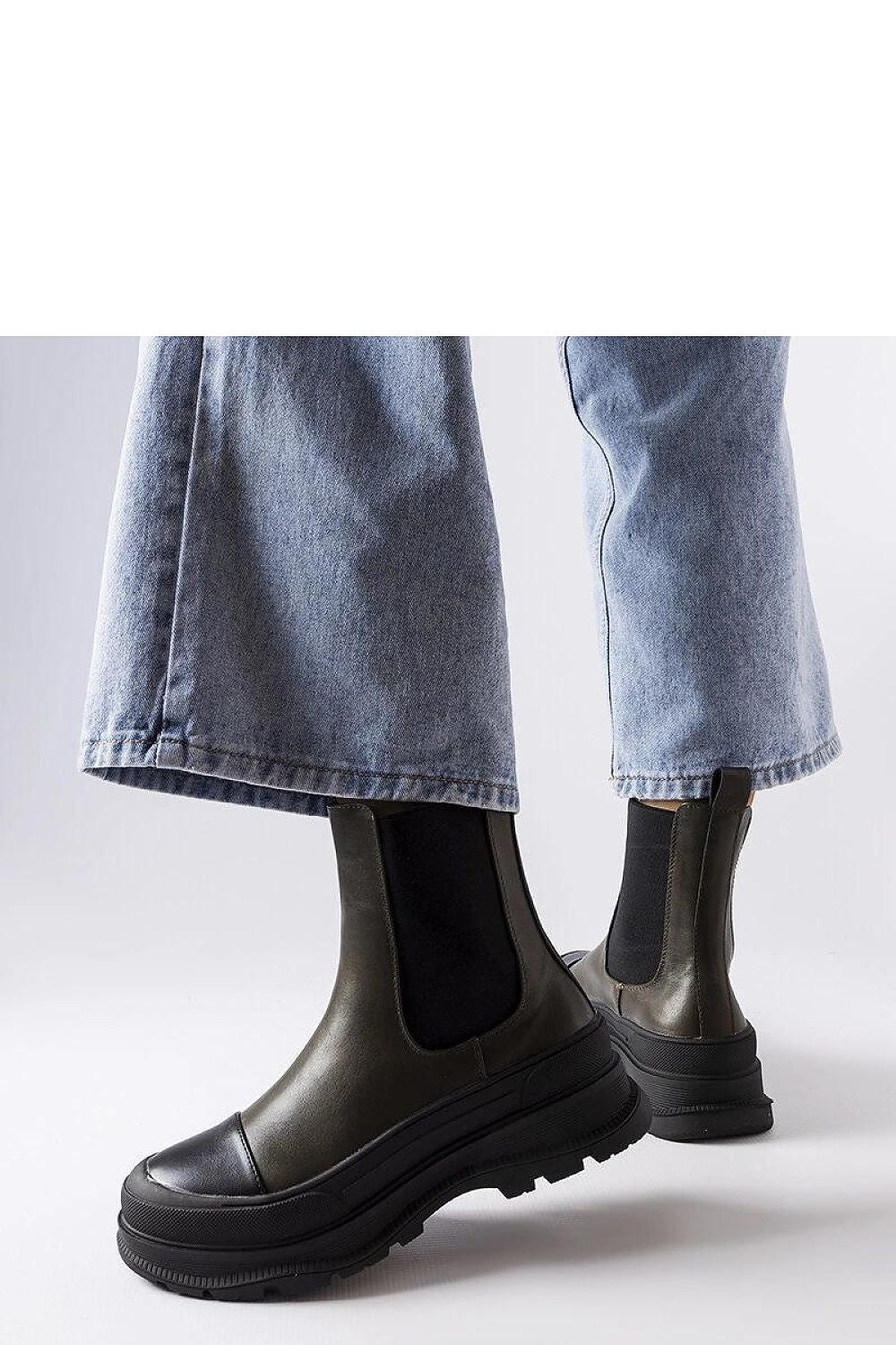  Laarsjes model 204627 Solea 
