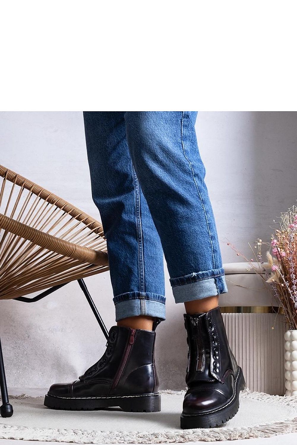 Laarsjes model 204628 Solea 